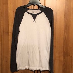 Long sleeve t-shirt